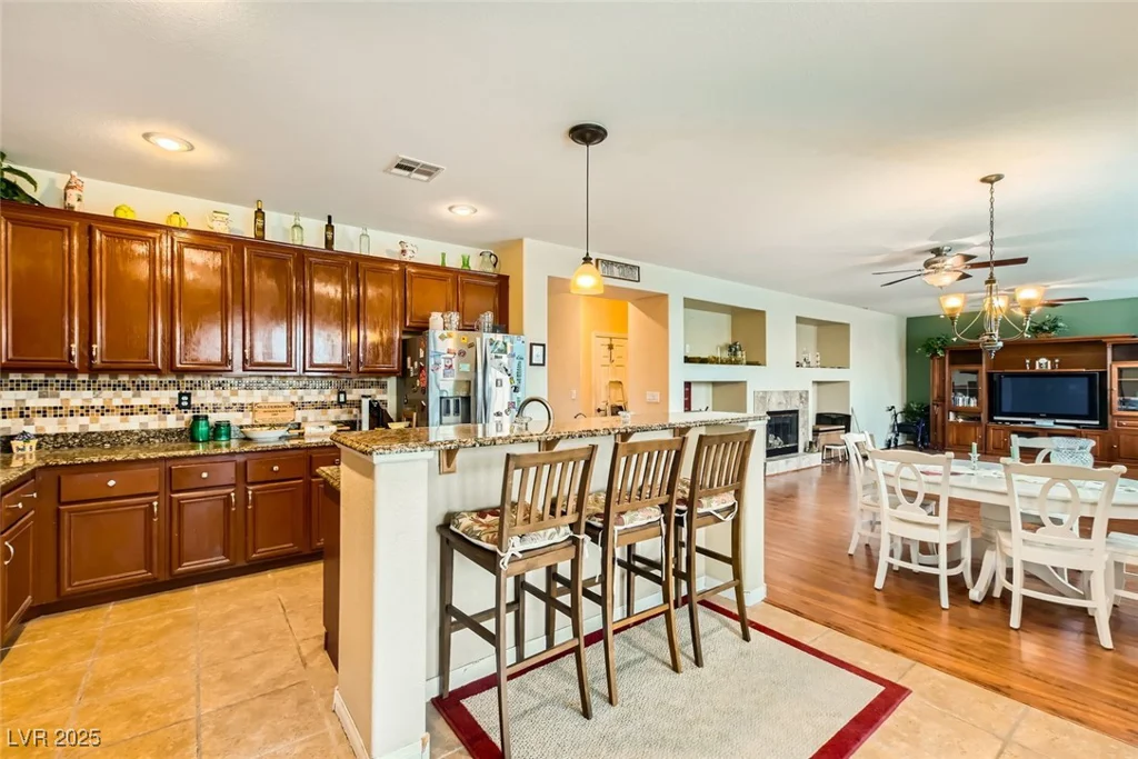 6917 Snow Finch, North Las Vegas, NV 89084