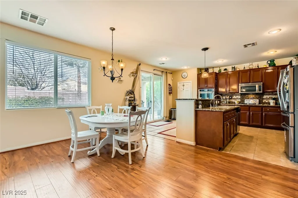 6917 Snow Finch, North Las Vegas, NV 89084