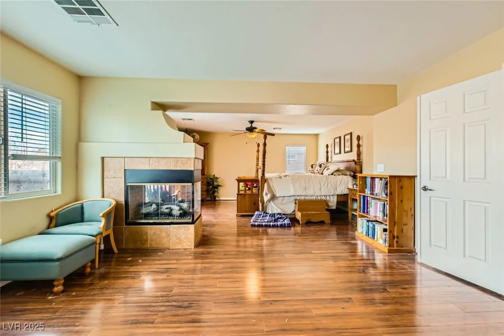 6917 Snow Finch, North Las Vegas, NV 89084