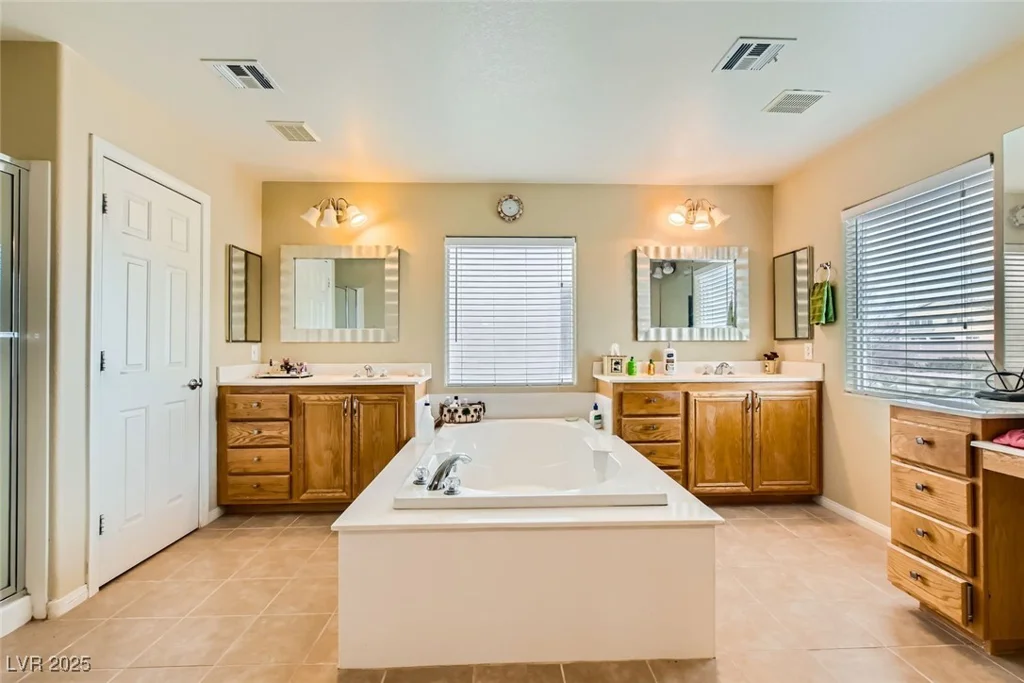 6917 Snow Finch, North Las Vegas, NV 89084