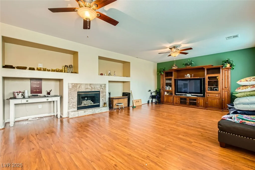 6917 Snow Finch, North Las Vegas, NV 89084