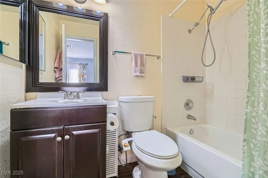 1301 Pinto Rock, Las Vegas, NV 89128