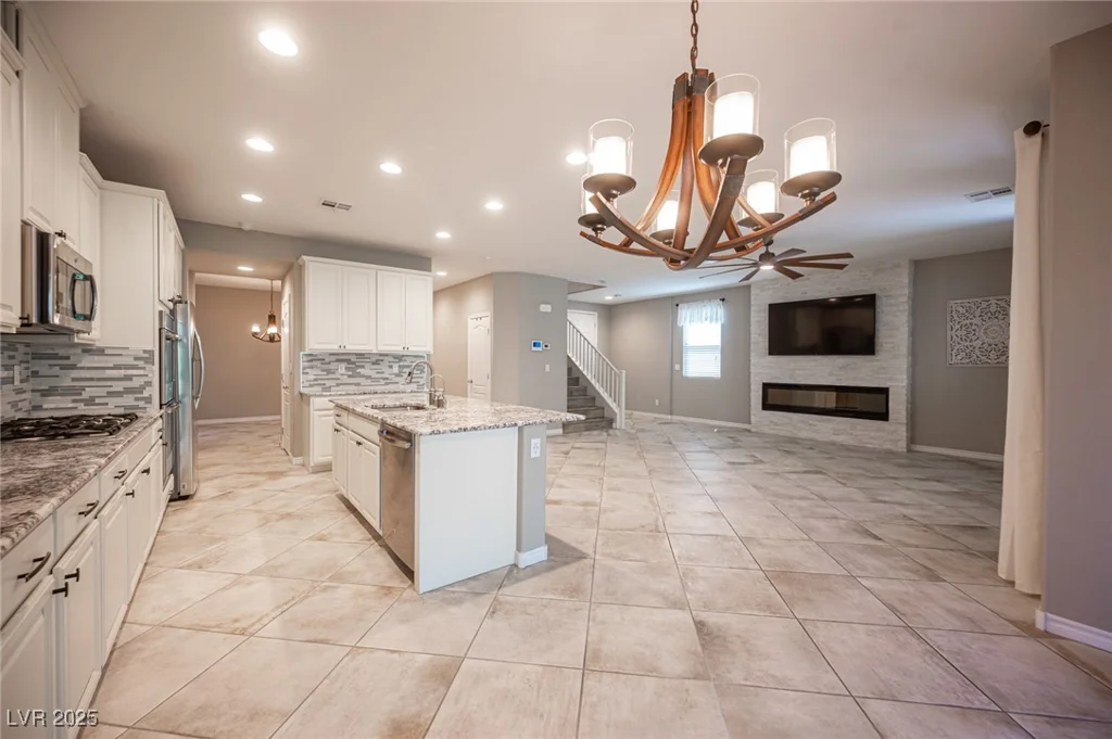 12461 Mosticone, Las Vegas, NV 89141