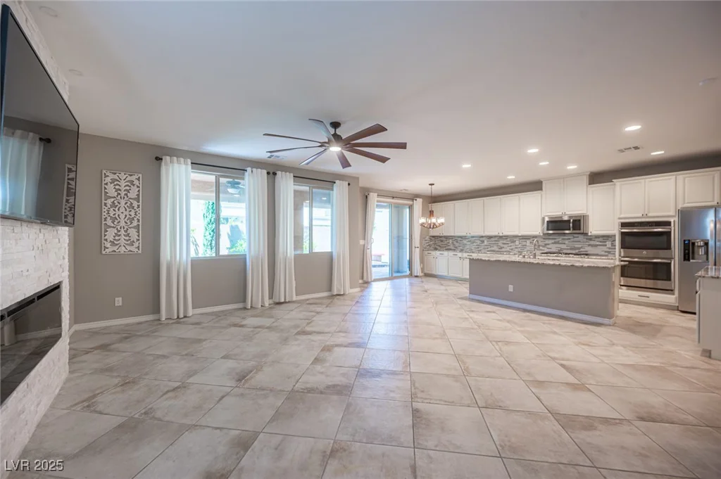 12461 Mosticone, Las Vegas, NV 89141