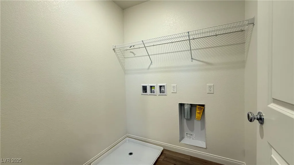 7308 Davenbury, Las Vegas, NV 89113