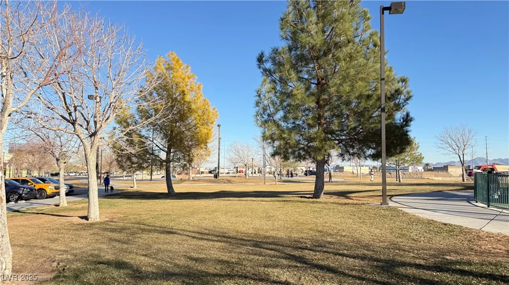 7308 Davenbury, Las Vegas, NV 89113