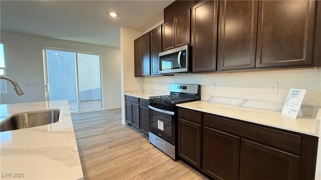 7308 Davenbury, Las Vegas, NV 89113