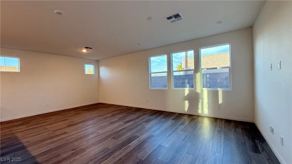 7308 Davenbury, Las Vegas, NV 89113