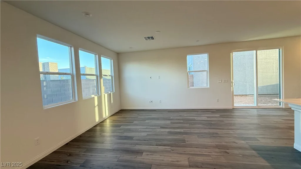 7308 Davenbury, Las Vegas, NV 89113