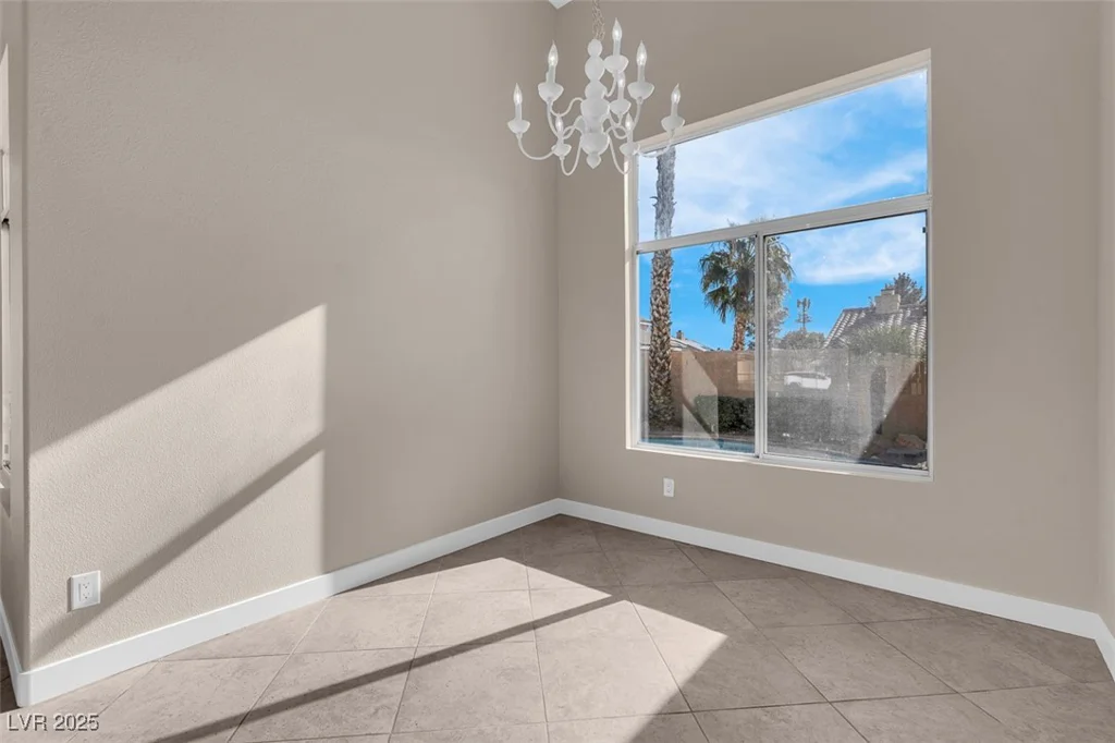 421 Flores, Las Vegas, NV 89123