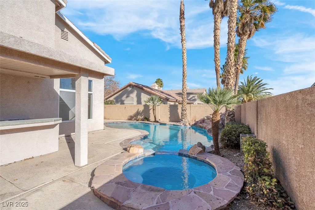 421 Flores, Las Vegas, NV 89123