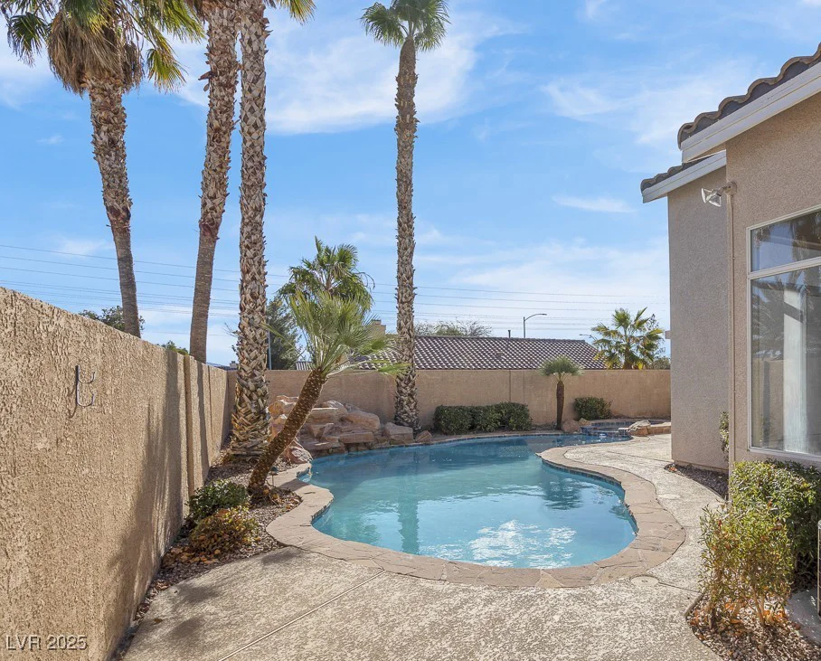 421 Flores, Las Vegas, NV 89123