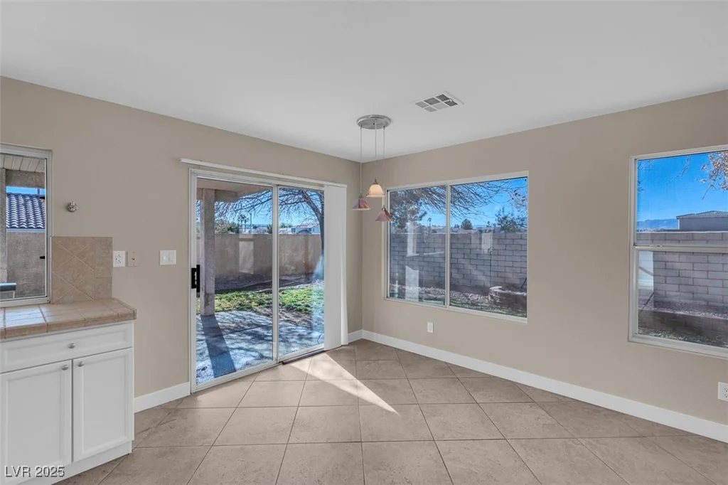421 Flores, Las Vegas, NV 89123