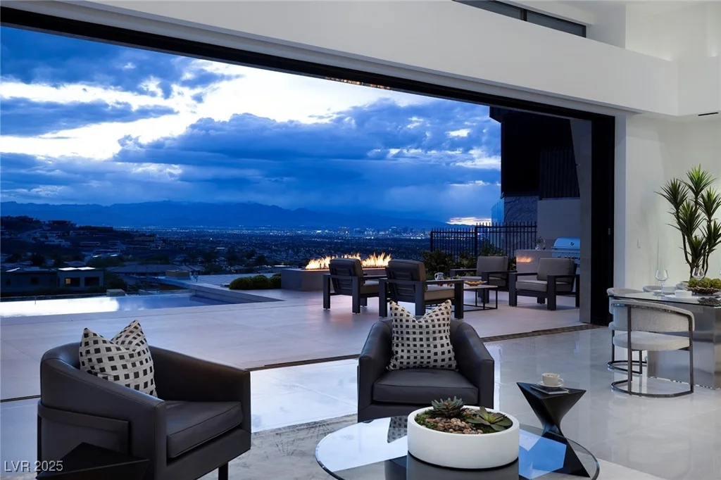643 Cityview Ridge, Henderson, NV 89012