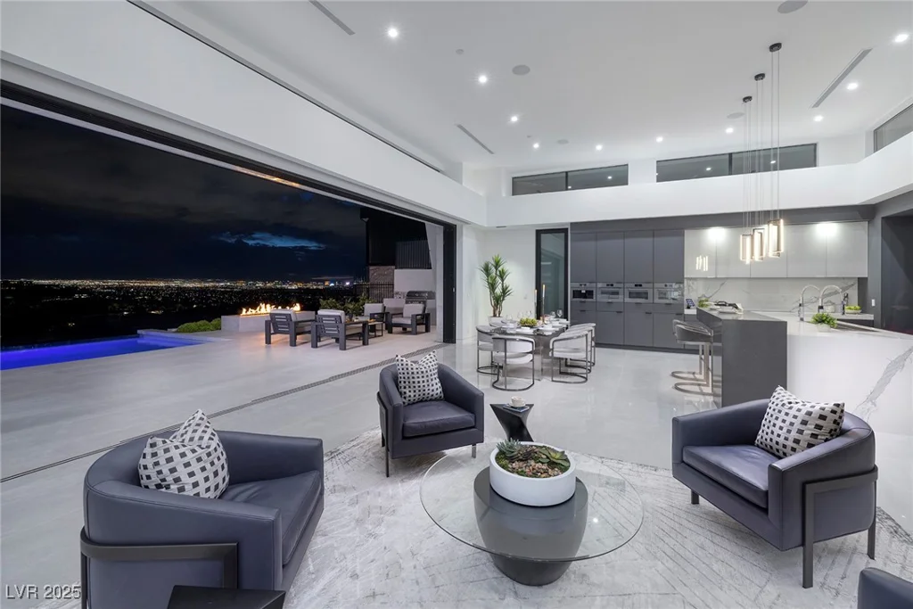 643 Cityview Ridge, Henderson, NV 89012
