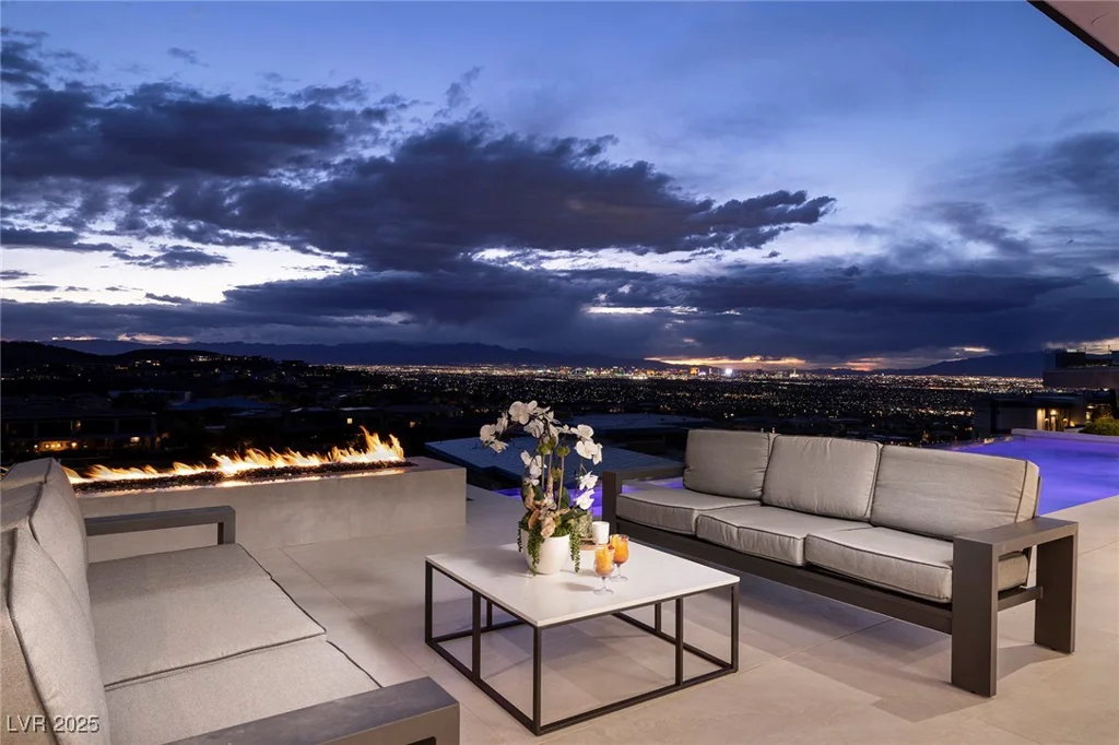 643 Cityview Ridge, Henderson, NV 89012