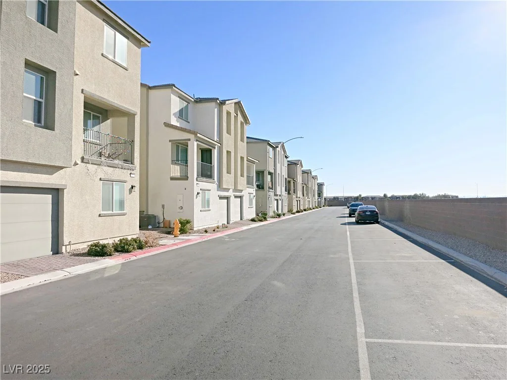 7014 Calico Horizon, North Las Vegas, NV 89086