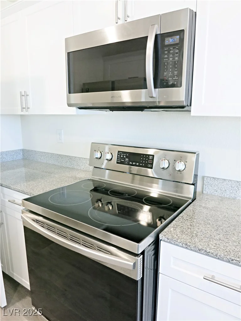 7014 Calico Horizon, North Las Vegas, NV 89086