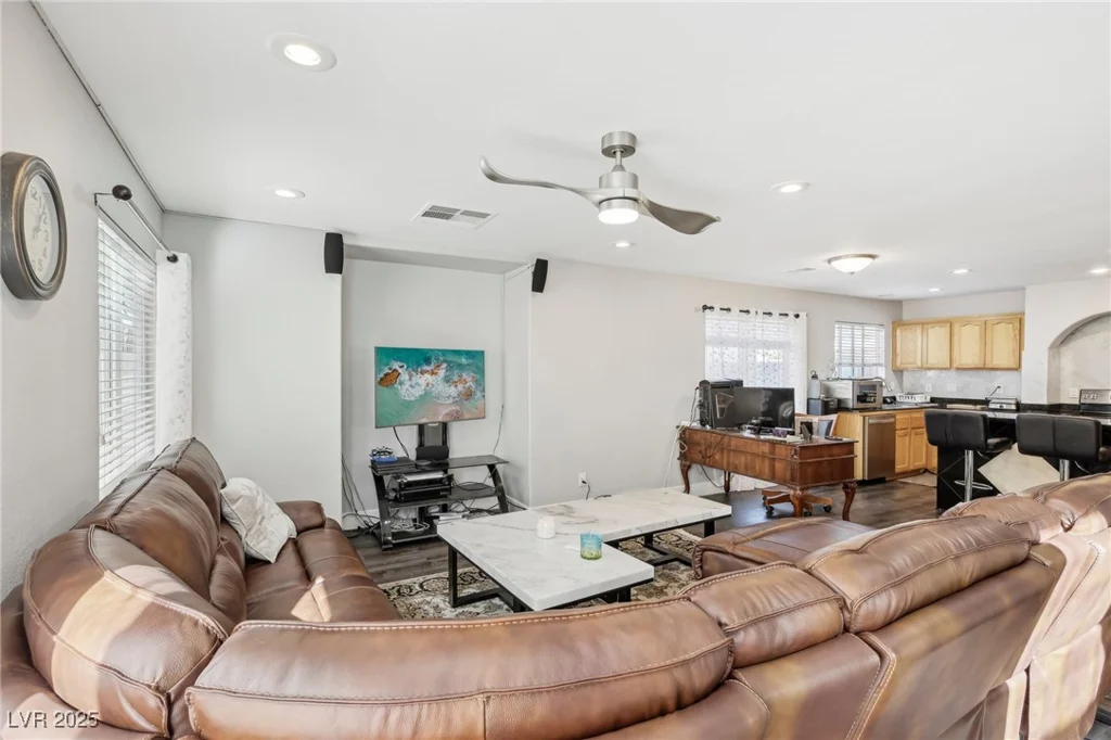 7194 Cestrum, Las Vegas, NV 89113