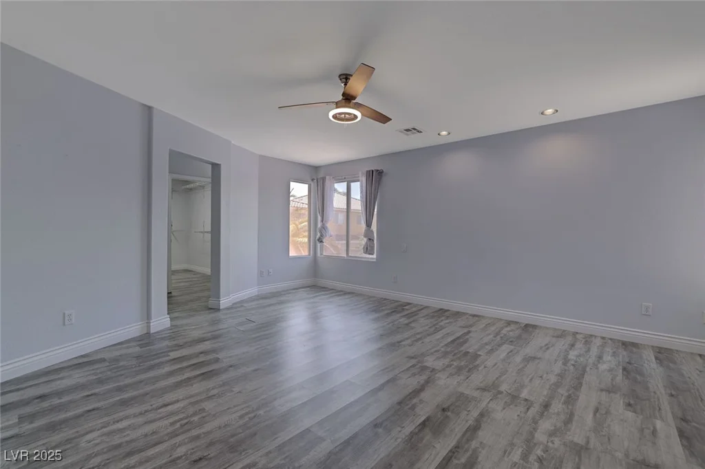 10701 Penfolds, Las Vegas, NV 89183