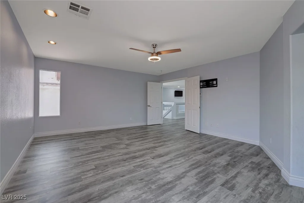 10701 Penfolds, Las Vegas, NV 89183
