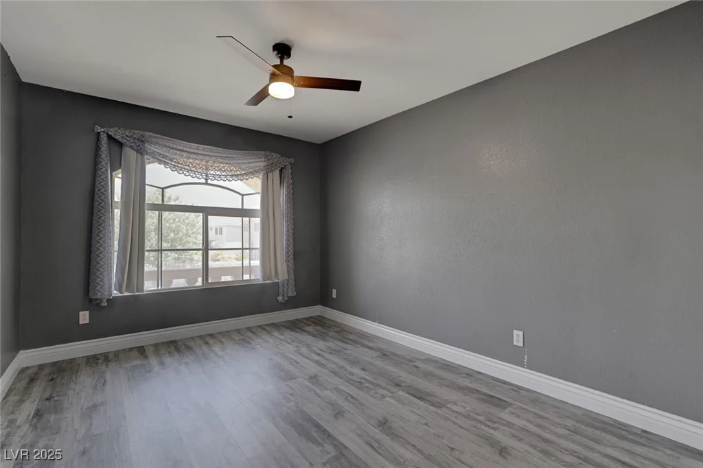 10701 Penfolds, Las Vegas, NV 89183