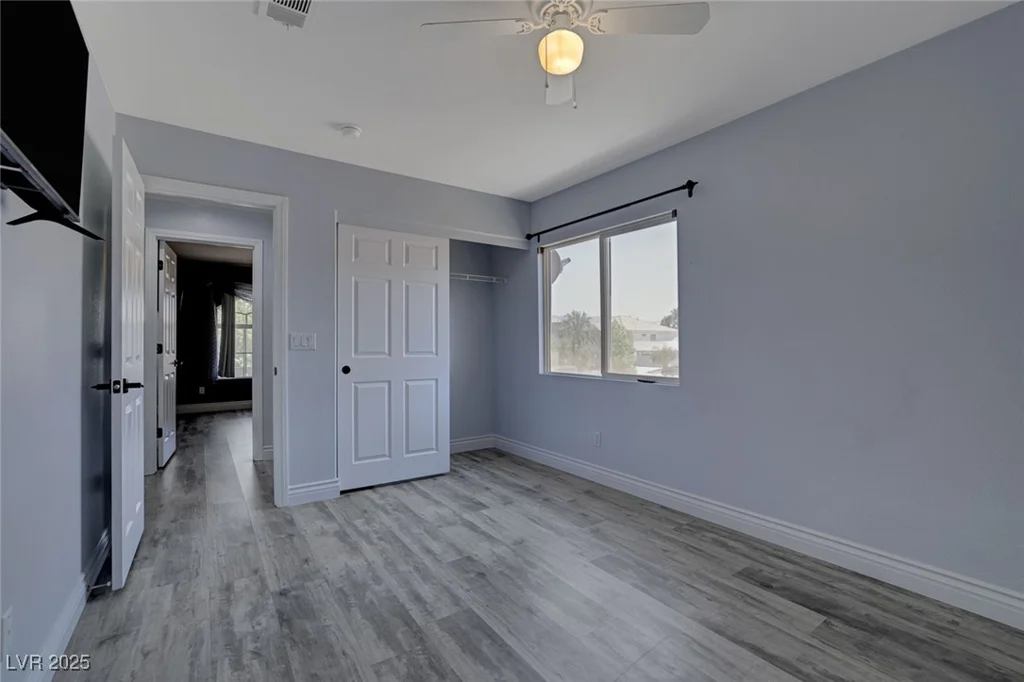 10701 Penfolds, Las Vegas, NV 89183