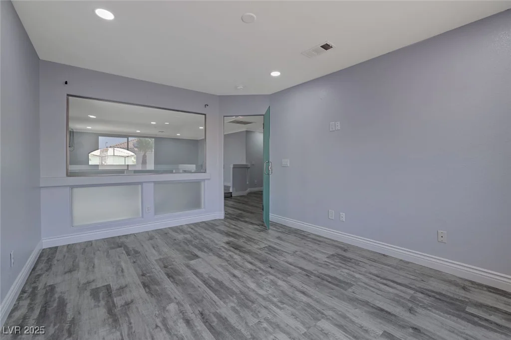 10701 Penfolds, Las Vegas, NV 89183