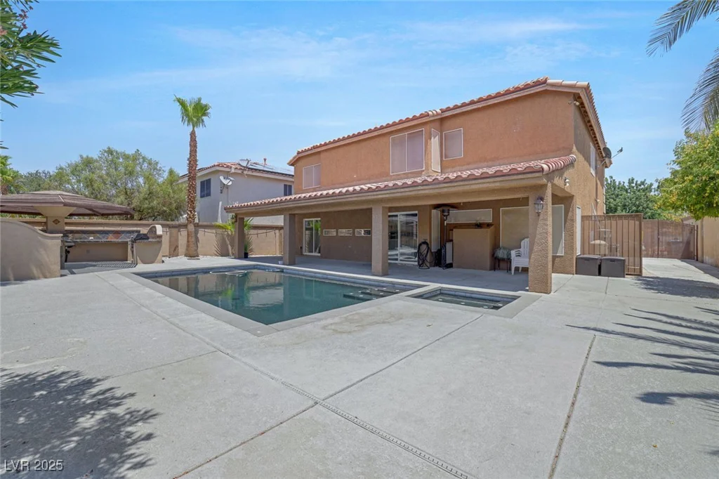 10701 Penfolds, Las Vegas, NV 89183