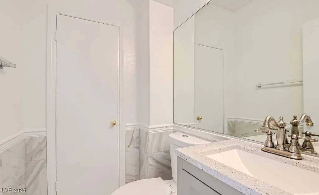 9893 Canyon Peak, Las Vegas, NV 89147
