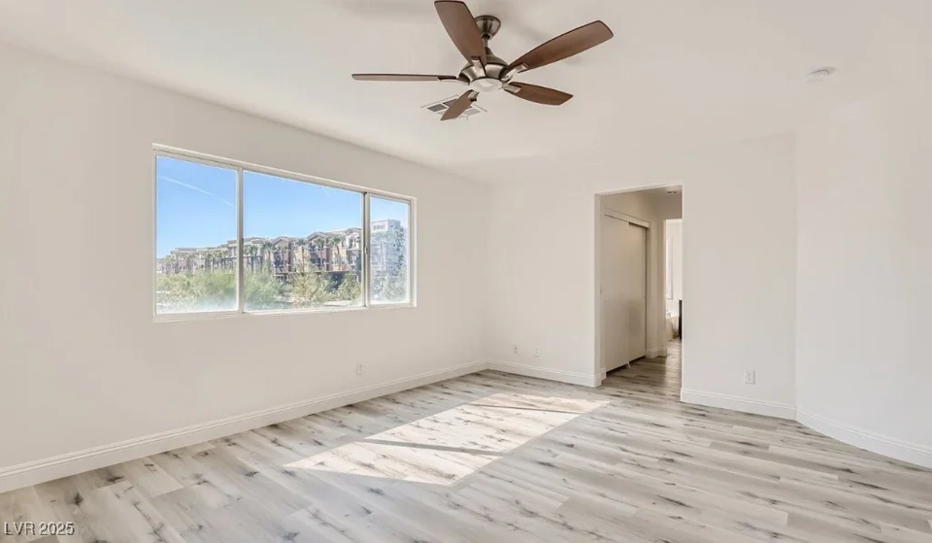 9893 Canyon Peak, Las Vegas, NV 89147
