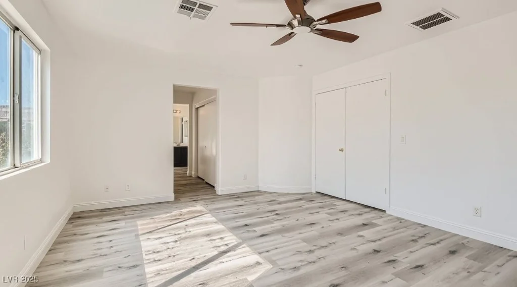 9893 Canyon Peak, Las Vegas, NV 89147