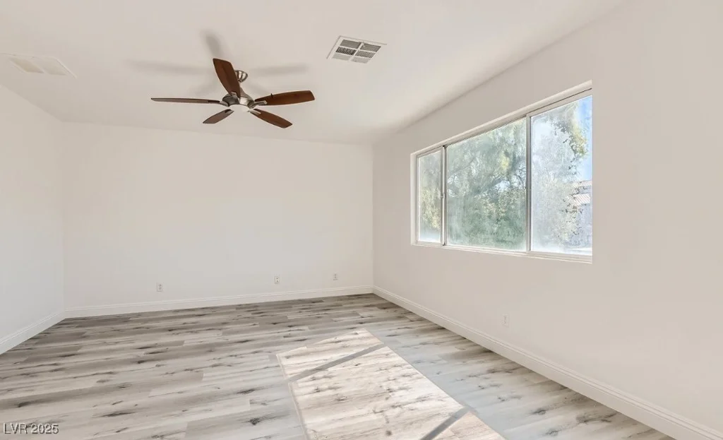 9893 Canyon Peak, Las Vegas, NV 89147