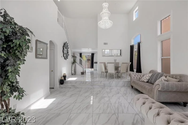 9893 Canyon Peak, Las Vegas, NV 89147