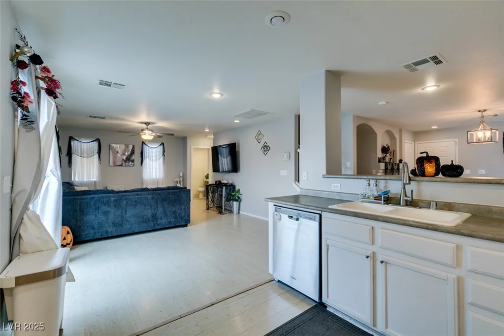 9100 Spoonbill Ridge, Las Vegas, NV 89143