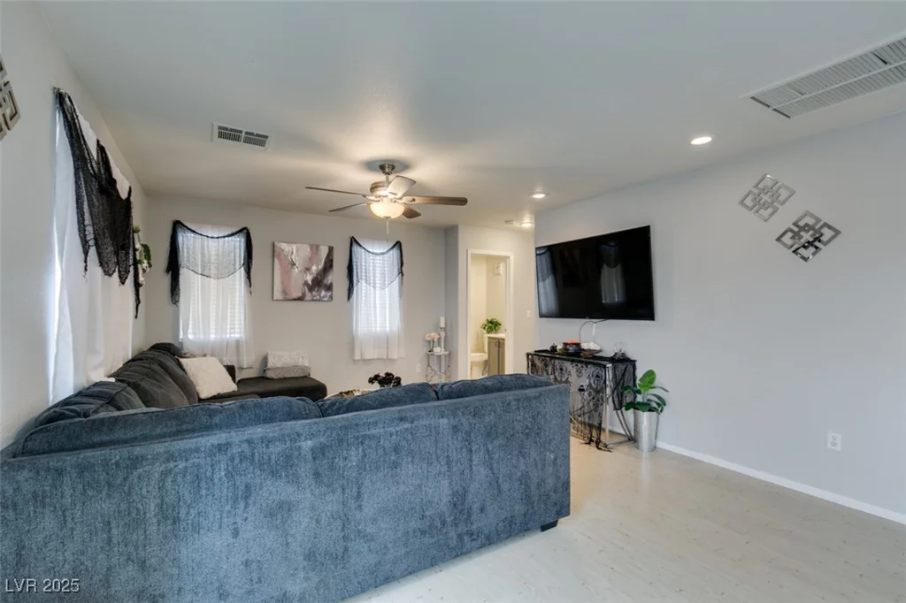 9100 Spoonbill Ridge, Las Vegas, NV 89143
