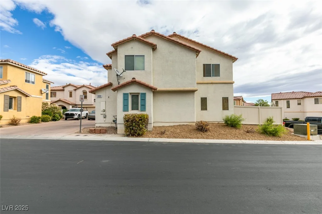9100 Spoonbill Ridge, Las Vegas, NV 89143