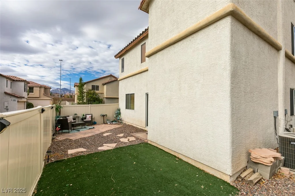 9100 Spoonbill Ridge, Las Vegas, NV 89143