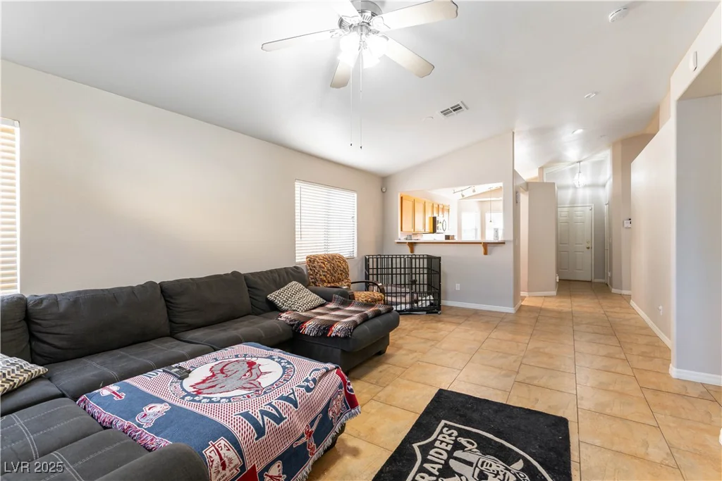 7258 Rock Castle, Las Vegas, NV 89130