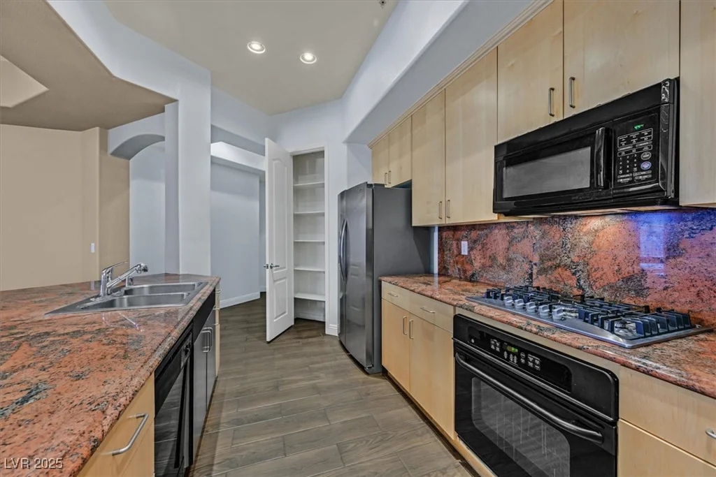 26 Serene, Las Vegas, NV 89123
