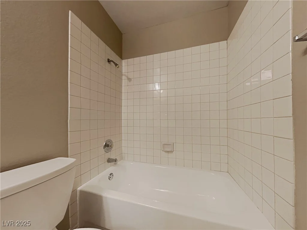 3002 Gilmore, North Las Vegas, NV 89032