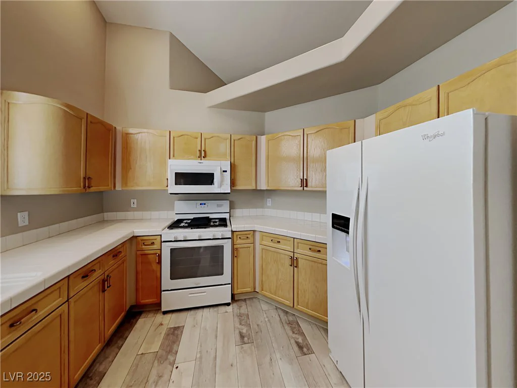 3002 Gilmore, North Las Vegas, NV 89032