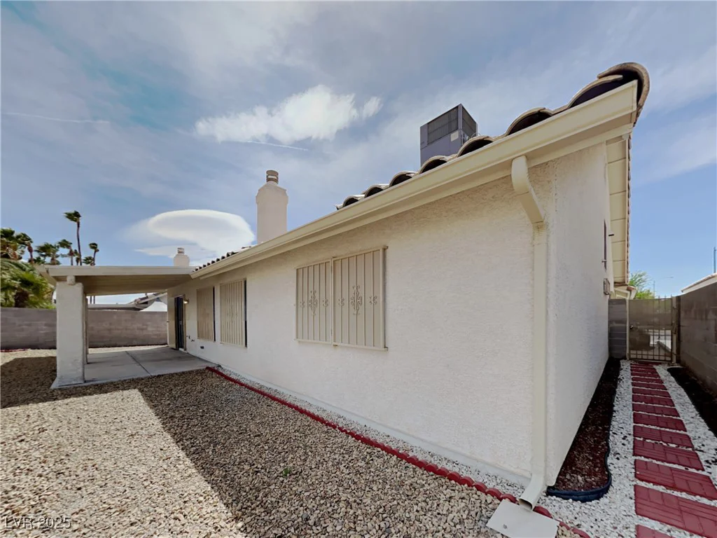 3002 Gilmore, North Las Vegas, NV 89032