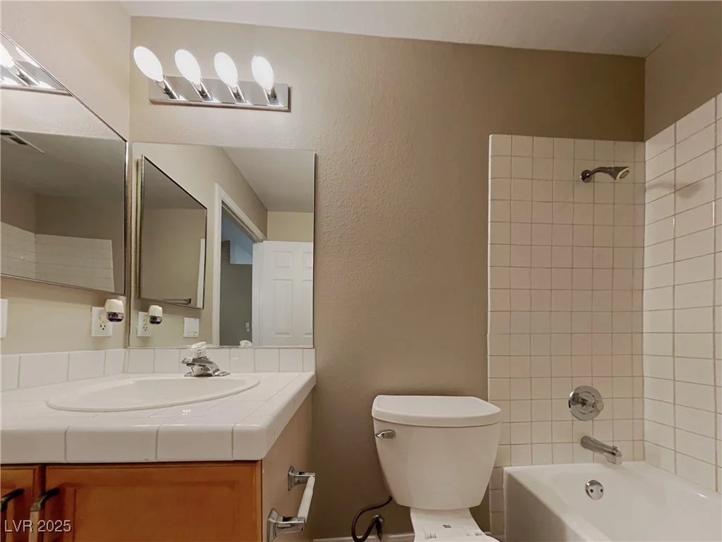 3002 Gilmore, North Las Vegas, NV 89032