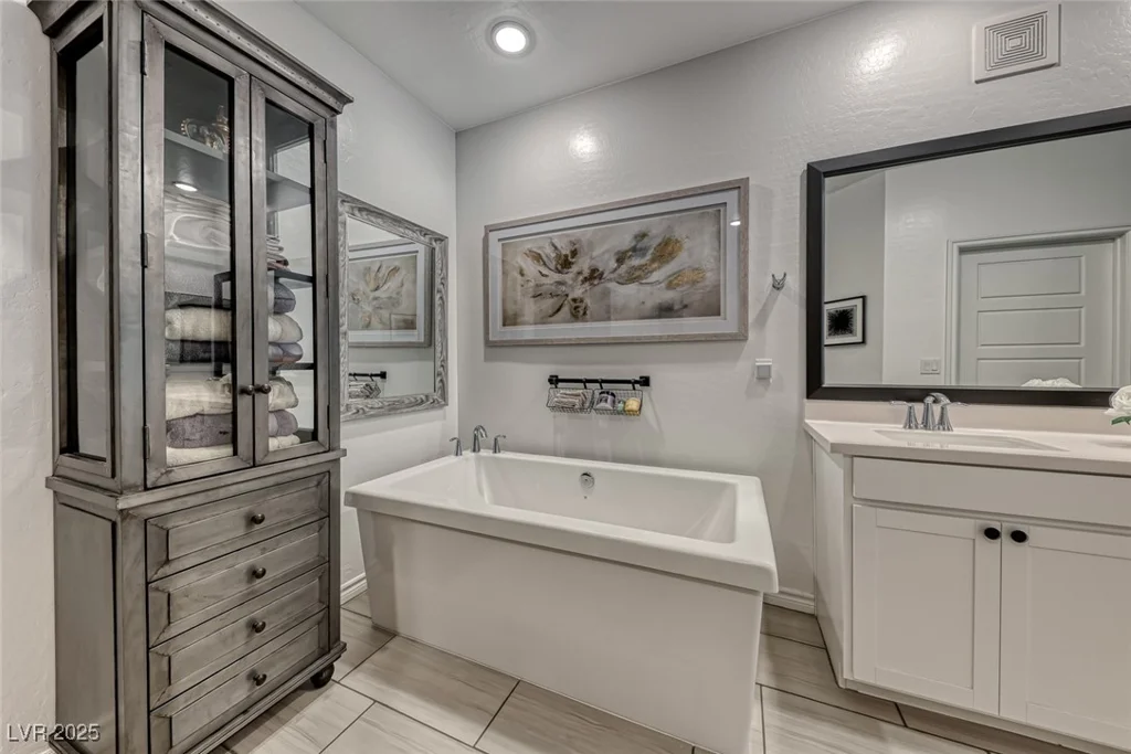 2555 Hampton, Henderson, NV 89052