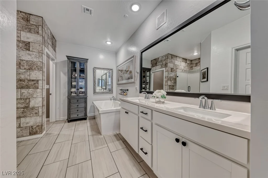 2555 Hampton, Henderson, NV 89052