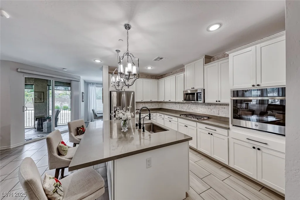 2555 Hampton, Henderson, NV 89052