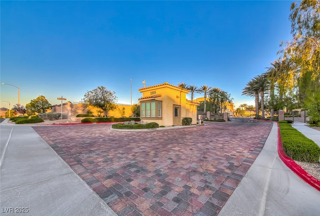 2555 Hampton, Henderson, NV 89052