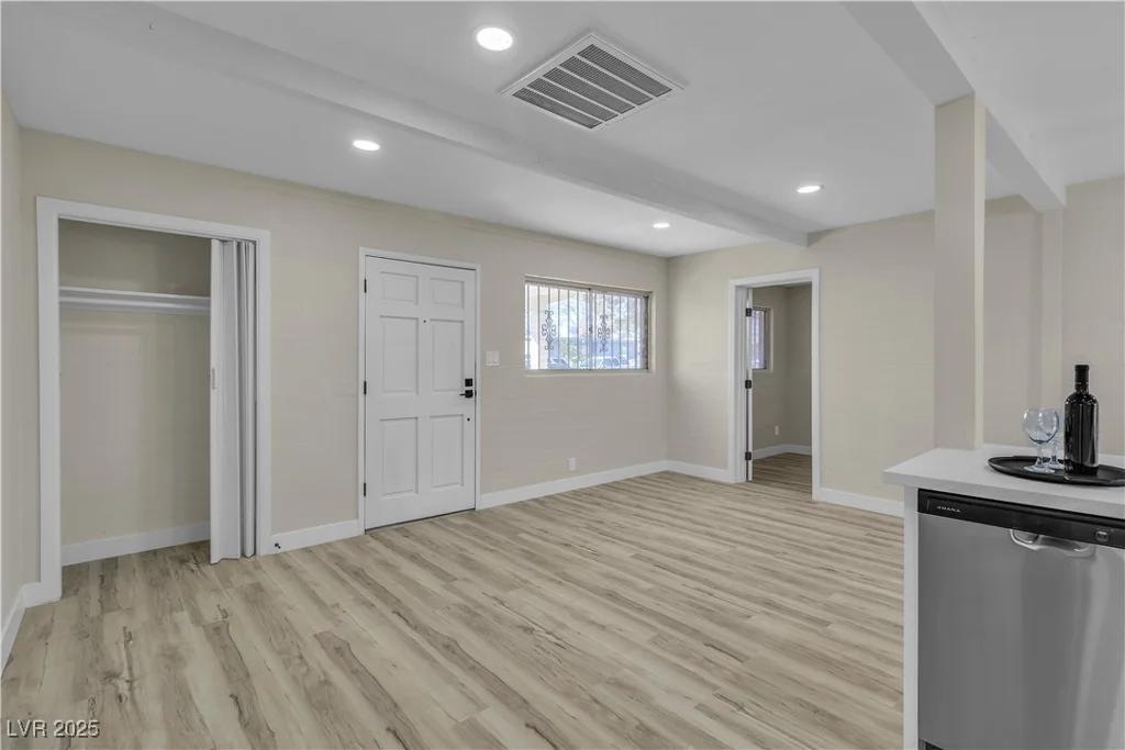 312 Princeton, Las Vegas, NV 89107