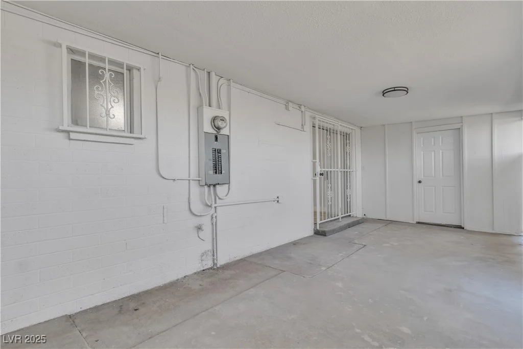 312 Princeton, Las Vegas, NV 89107